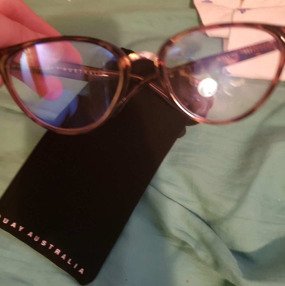Quay Bluelight Glasses